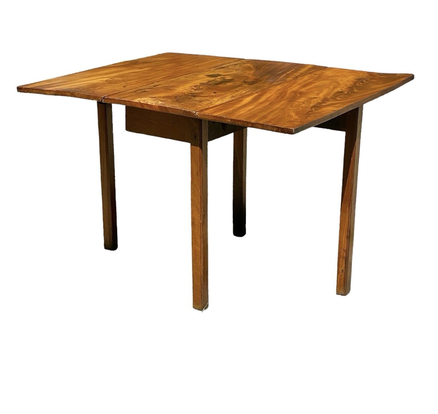 Important Coastal New England Antique Chippendale Mahogany Dropleaf Dining Table