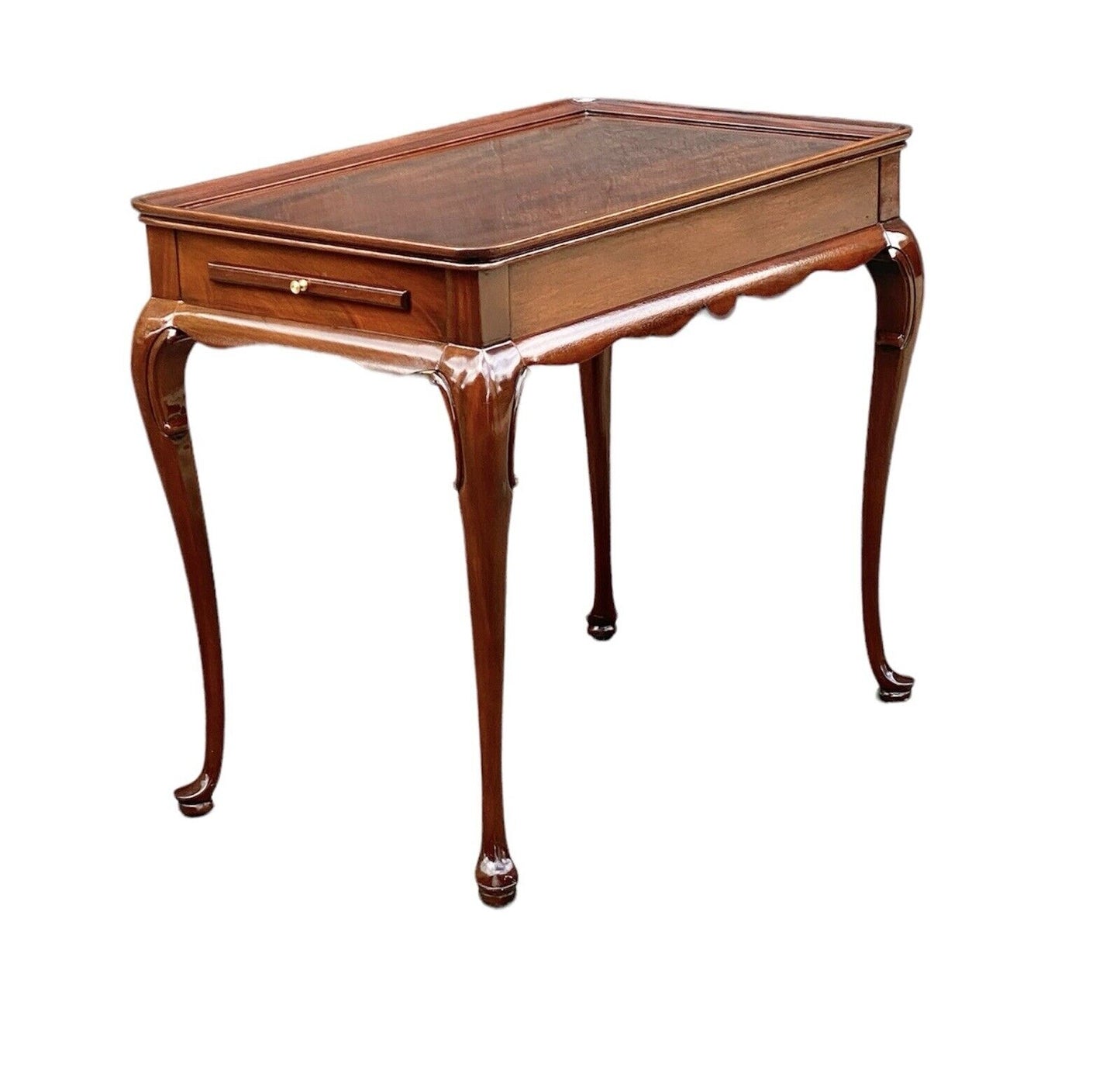 Exceptional Queen Anne Style Mahogany Tray Top Tea Table by Councill Craftsmen