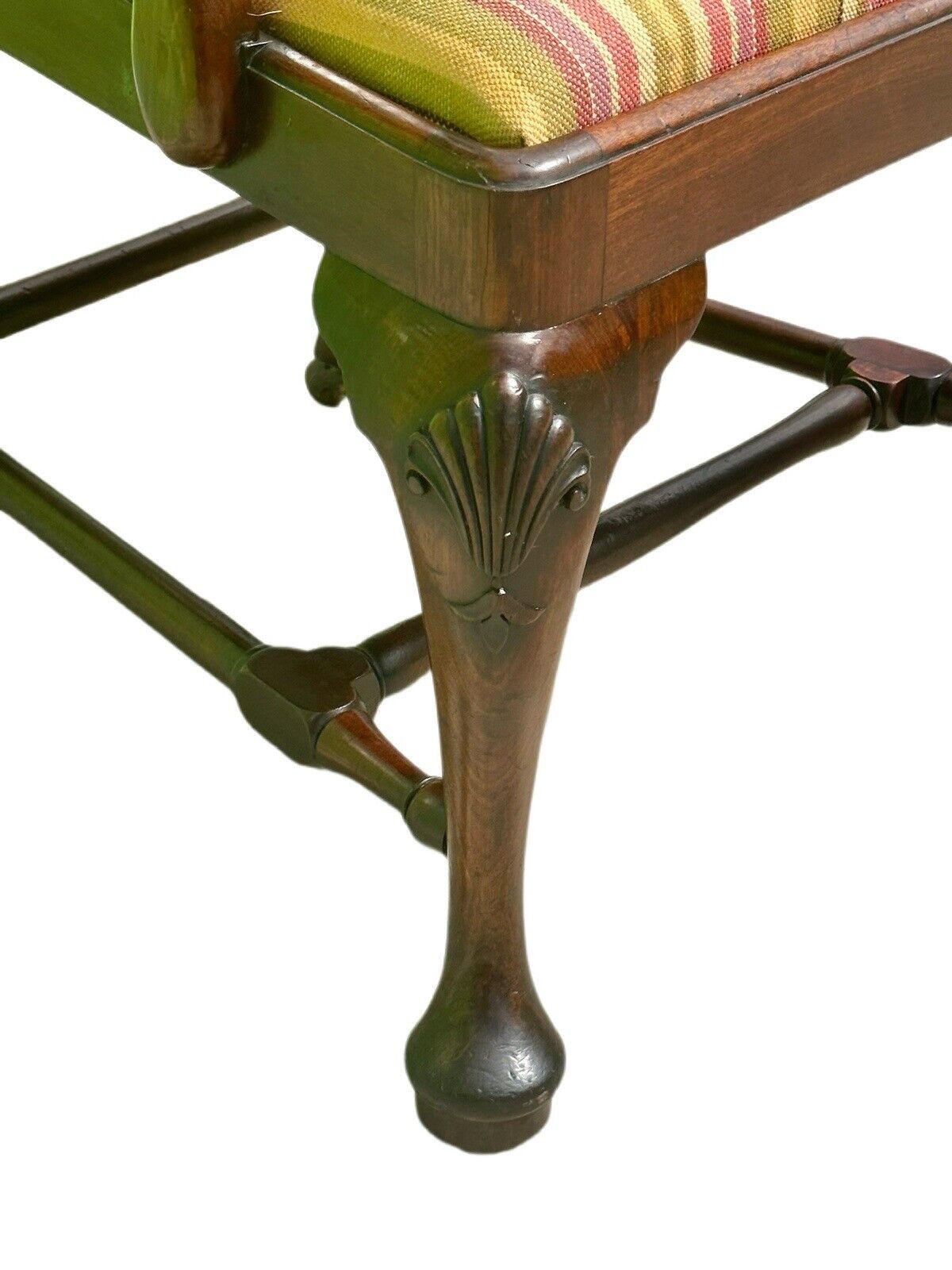 Set of Ten Queen Anne Style Walnut Shell Carved Dining Chairs With Penguin Backs