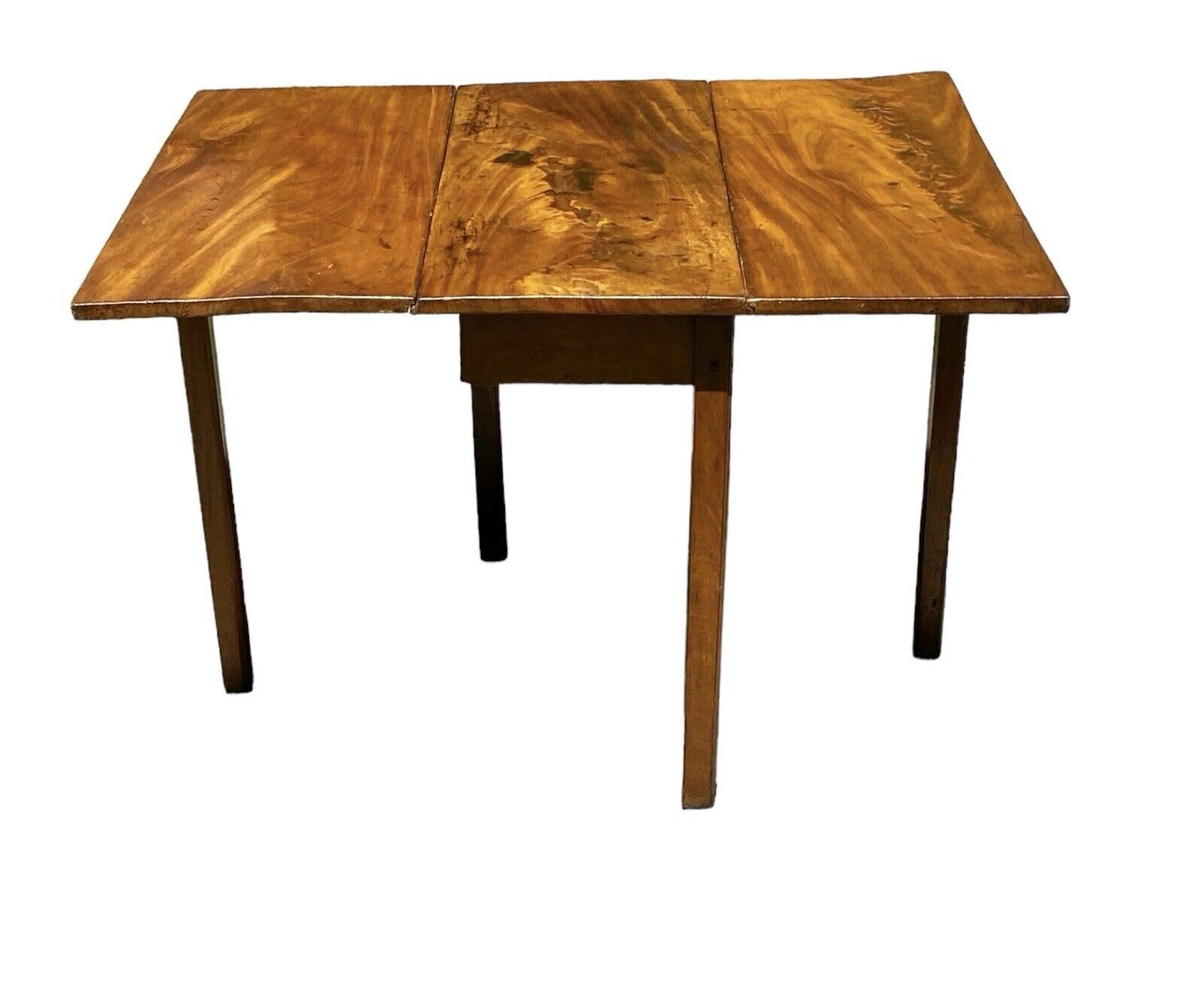 Important Coastal New England Antique Chippendale Mahogany Dropleaf Dining Table
