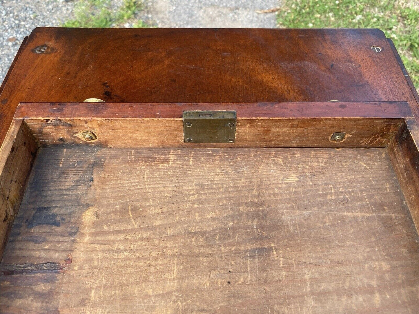 Antique Massachusetts 3 Drawer Dropleaf Worktable With Rope Carved Legs