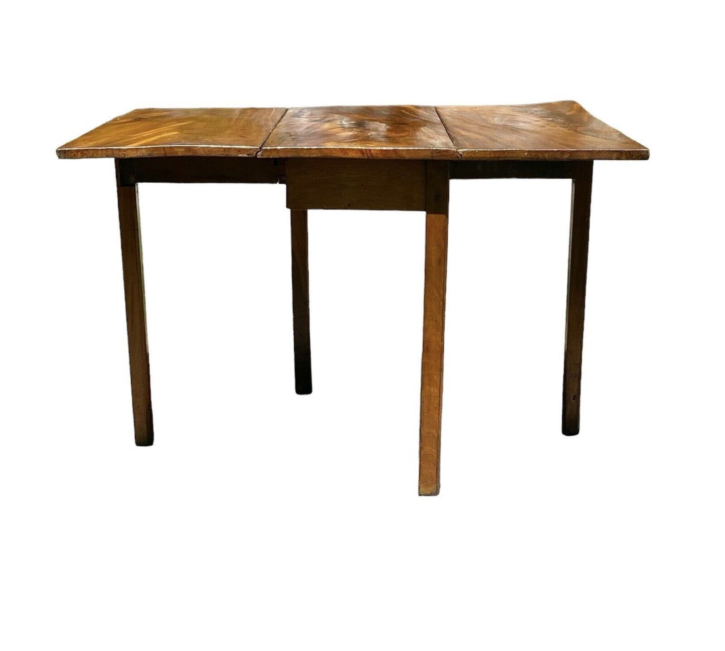 Important Coastal New England Antique Chippendale Mahogany Dropleaf Dining Table