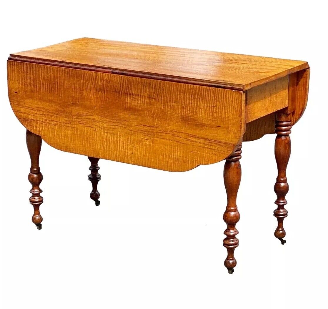 Late 18th Century Antique Federal Tiger Maple & Cherry Dropleaf Dining Table