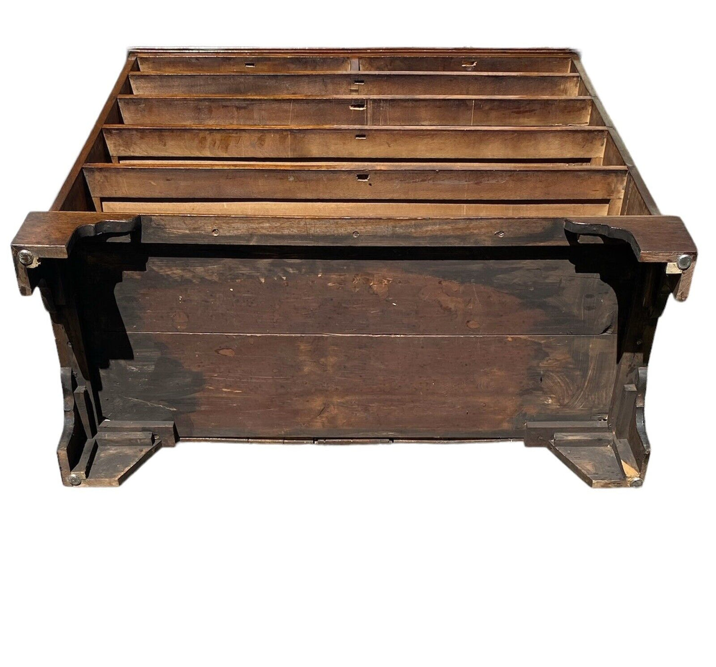Antique English George III Mahogany Bachelors Chest / Dresser
