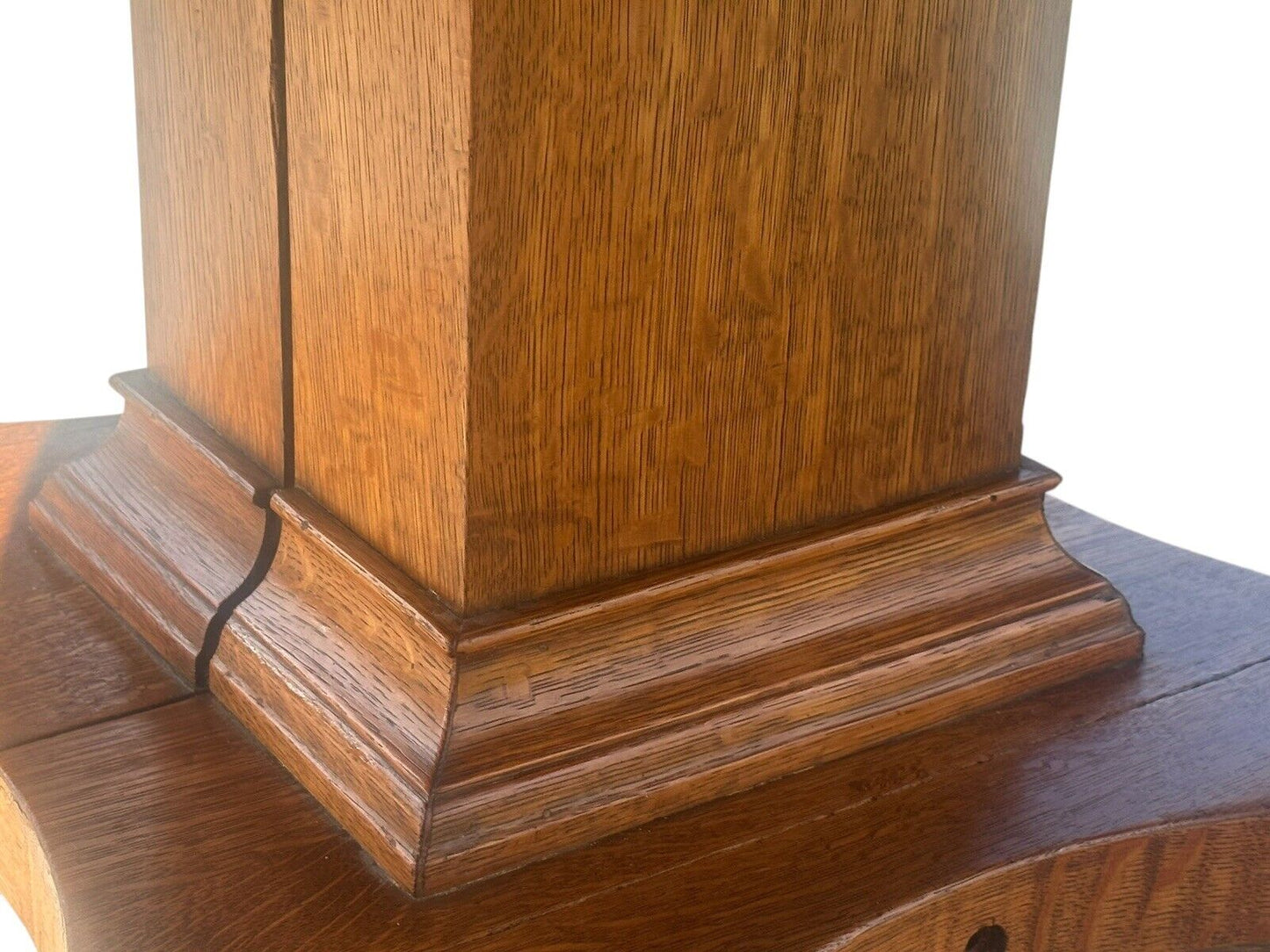 Antique Arts & Crafts Tiger Oak Dining Table on Pedestal Base With 54" Round Top - Bay Colony Antiques Antiques:Furniture:Tables