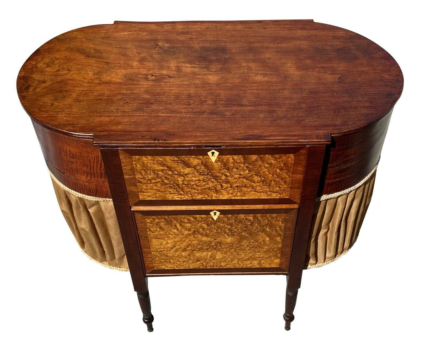 18th C Antique Federal Tiger Maple & Birds Eye Maple Sewing Stand / Work Table