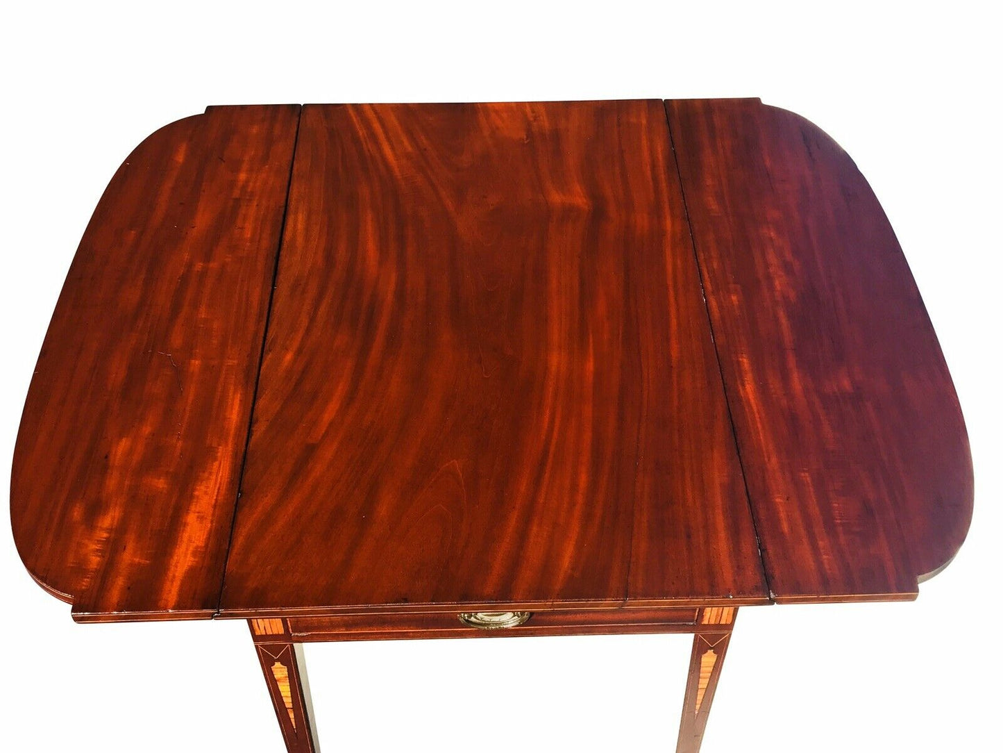 19TH C ANTIQUE PELATIAH BLISS MAHOGANY HEPPLEWHITE DROP LEAF PEMBROKE TABLE