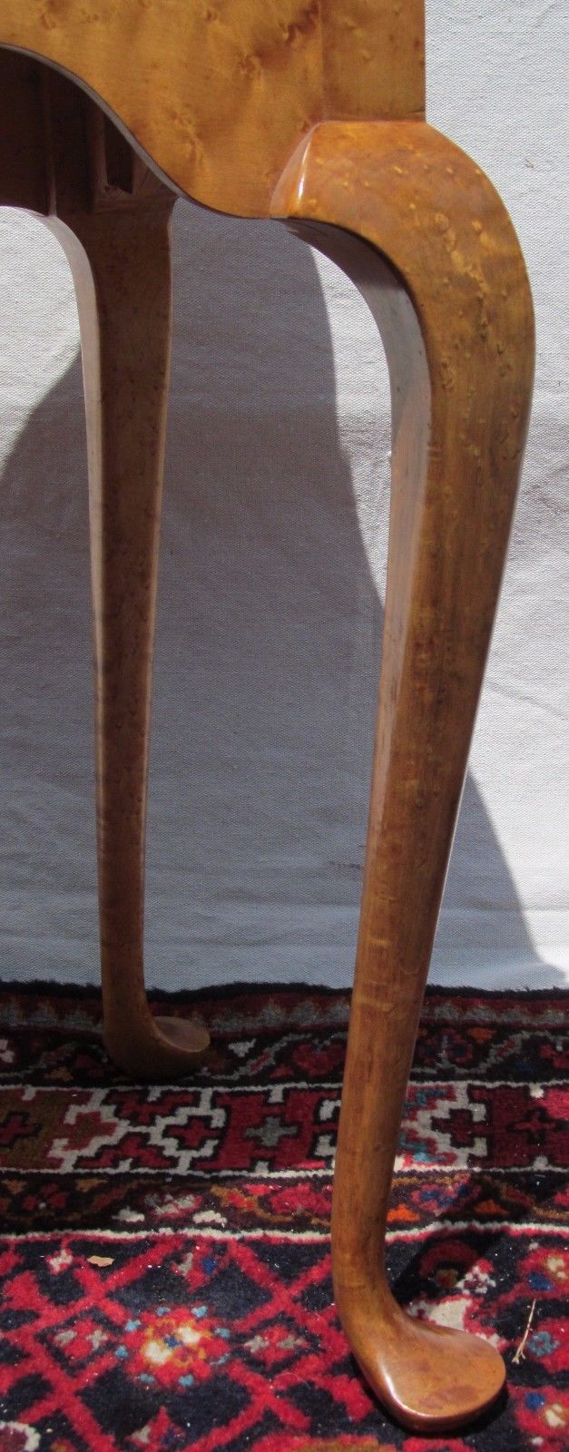 ULTRA HIGH QUALITY SOLID TIGER MAPLE QUEEN ANNE STYLED TEA TABLE ON PAD FEET