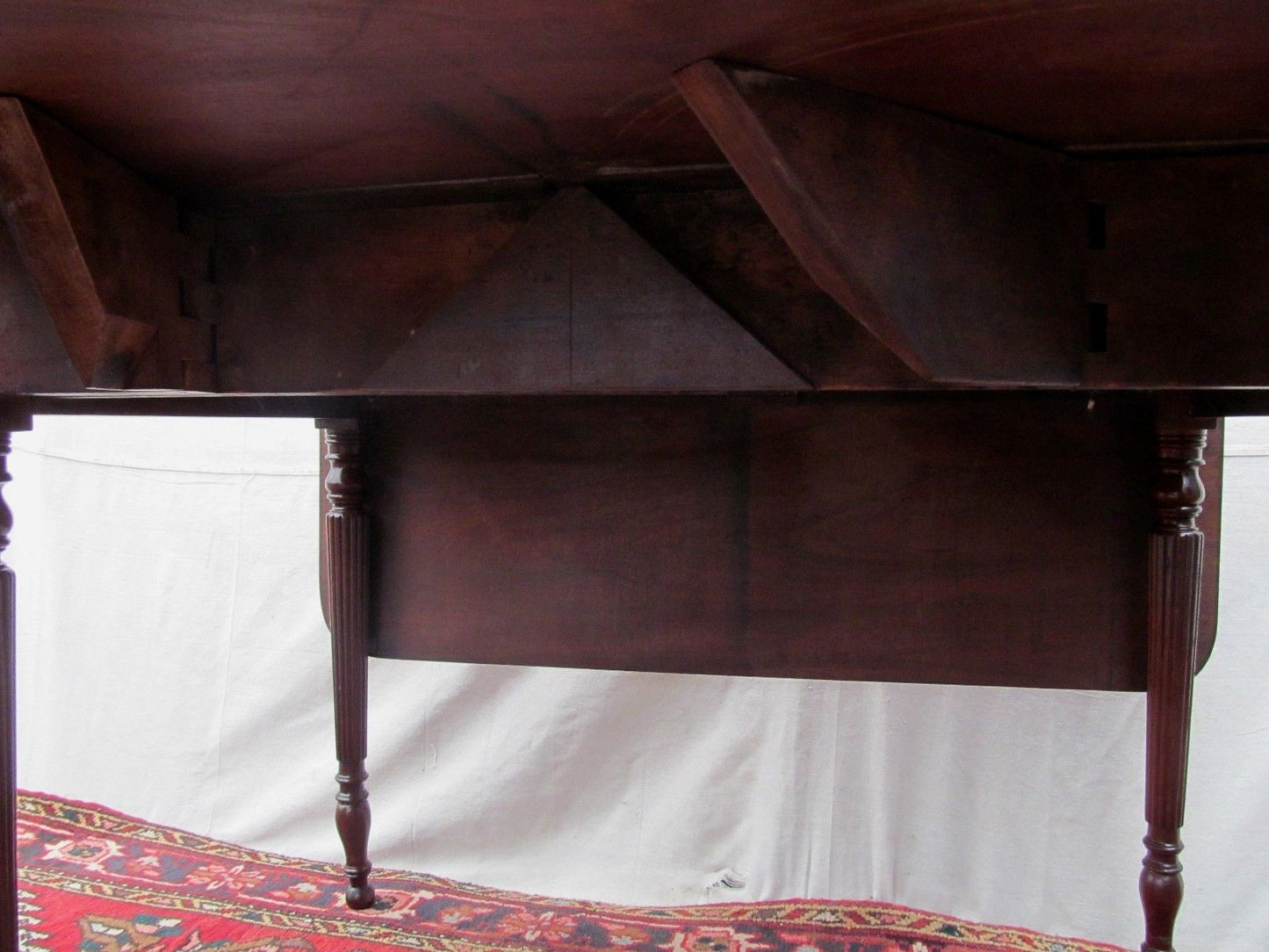 SHERATON PERIOD SOLID HONDURAN MAHOGANY BOSTON PEMBROKE TABLE