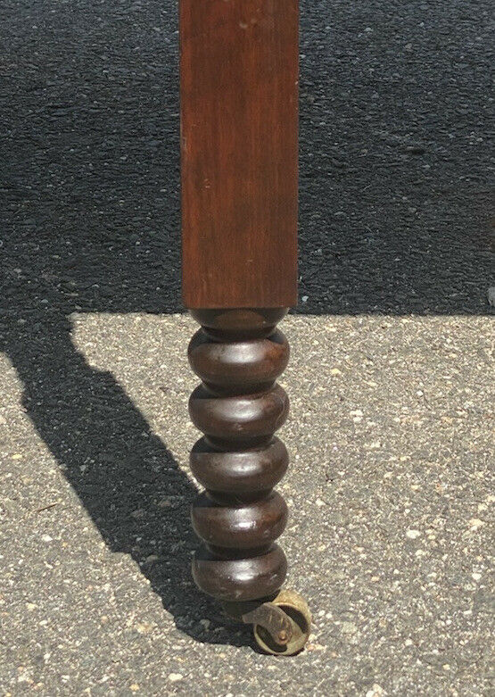 19TH C ANTIQUE SHERATON FIGURED CHERRY DROP LEAF DINING TABLE  W/ SPOOL CARVINGS