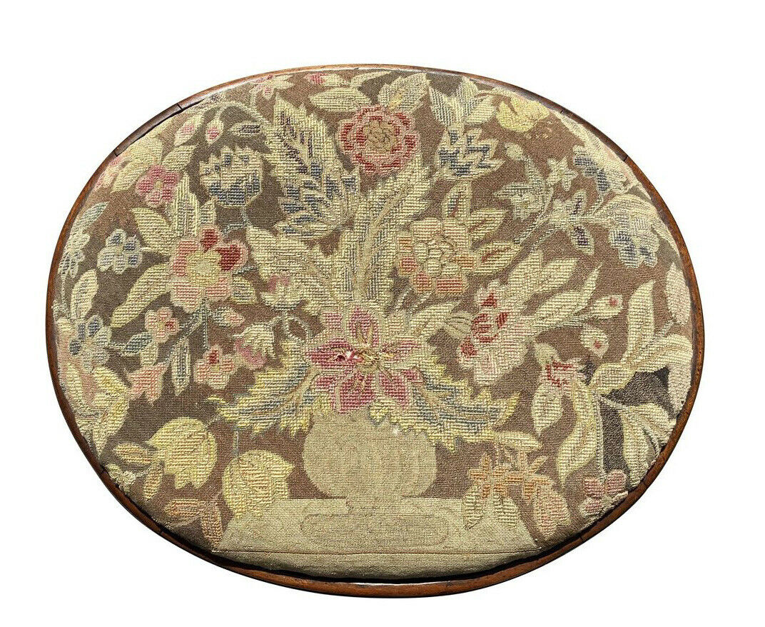 18TH C ANTIQUE QUEEN ANNE WALNUT NEEDLEPOINT FOOTSTOOL