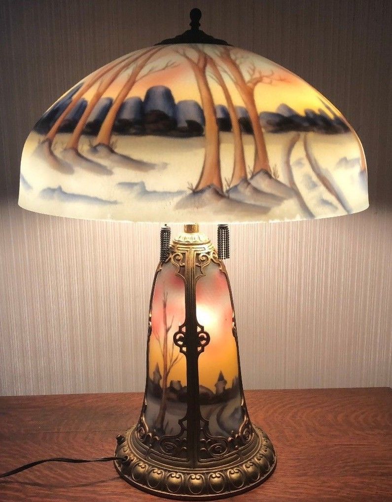 HANDEL CHIPPED ICE REVERSE GLASS PAINTED TABLE LAMP WITH LIGHTED BASE