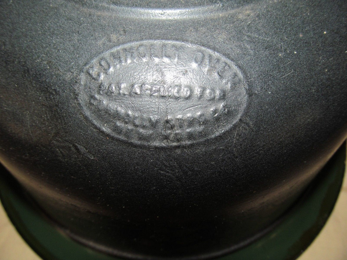 19TH CENTURY TOLEWARE CONNOLLY STOVE & UNDERPLATE