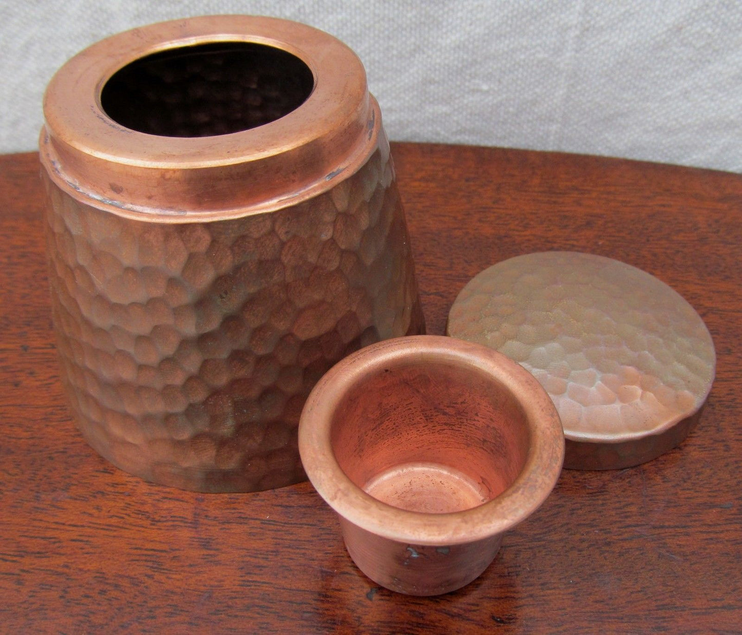 CRAFTSMAN STUDIOS COPPER ARTS & CRAFTS INKWELL-RARE SPECIMEN-HAND HAMMERED-BEST