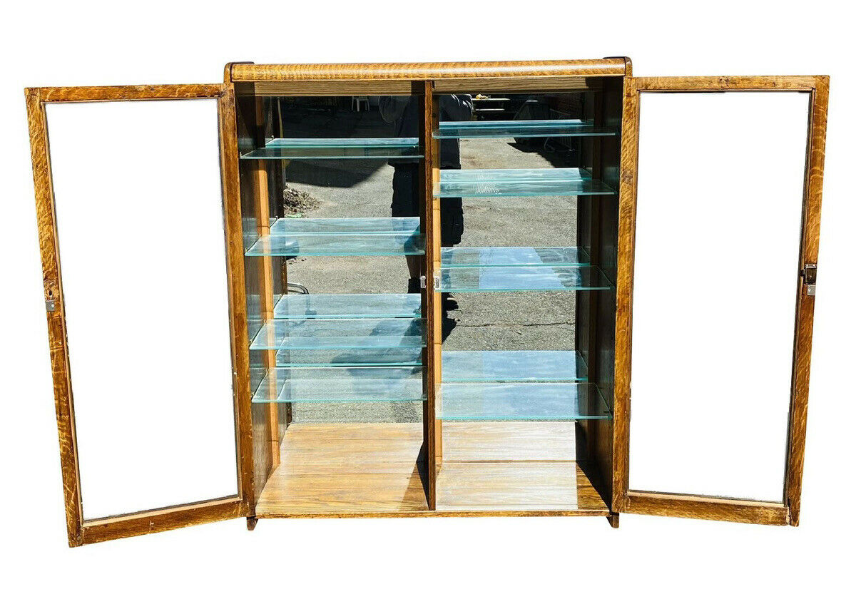 19TH C ANTIQUE VICTORIAN TIGER OAK DOUBLE DOOR BOOKCASE / CHINA CABINET