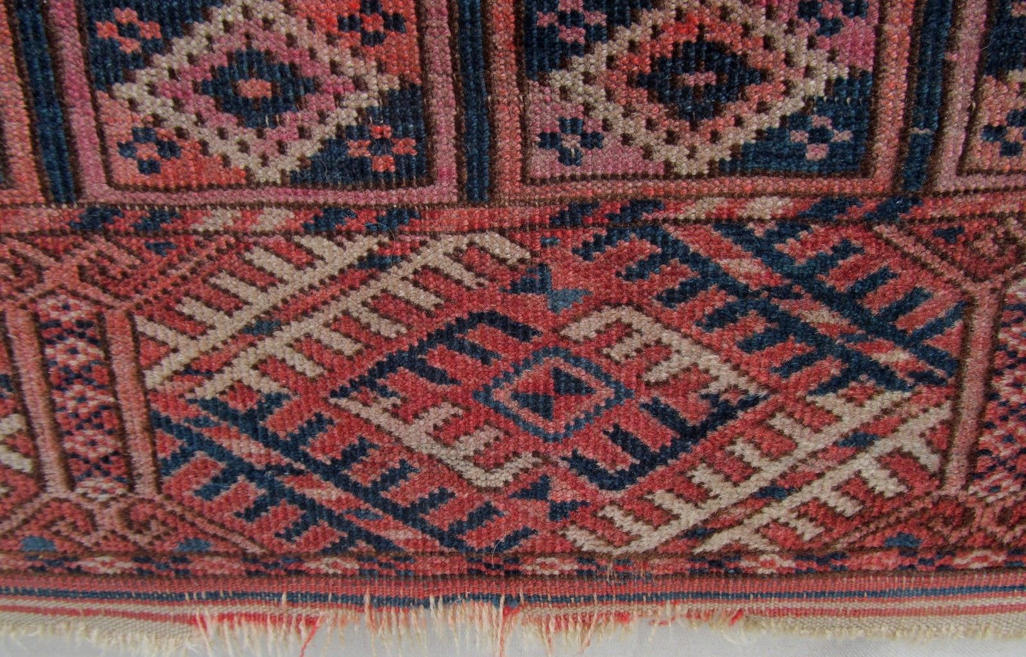 3'-"3 X 5'-5" ANTIQUE TEKKE TURKOMAN ESTATE CARPET