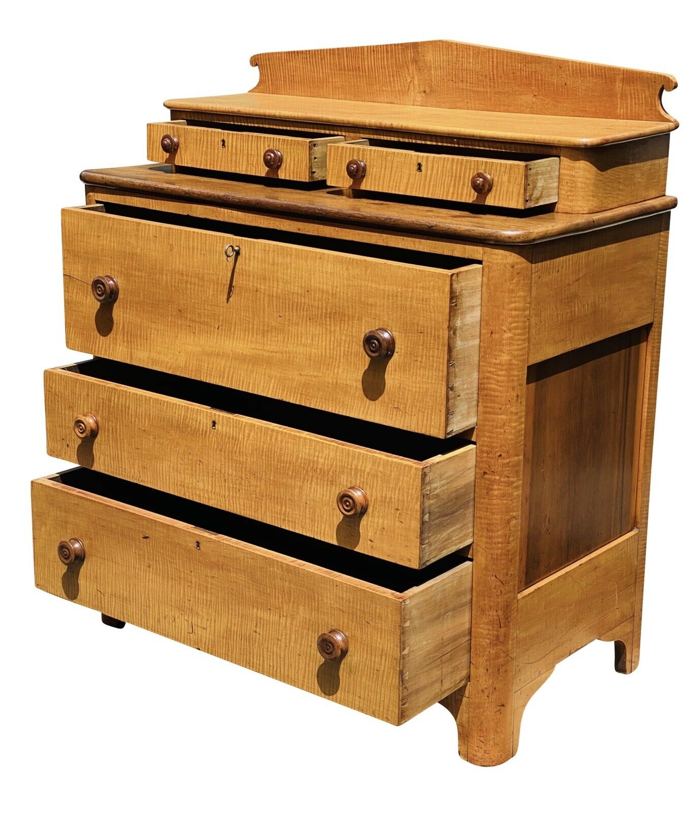 19TH C ANTIQUE FEDERAL PERIOD OHIO RIVER VALLEY TIGER MAPLE DRESSER / CHEST