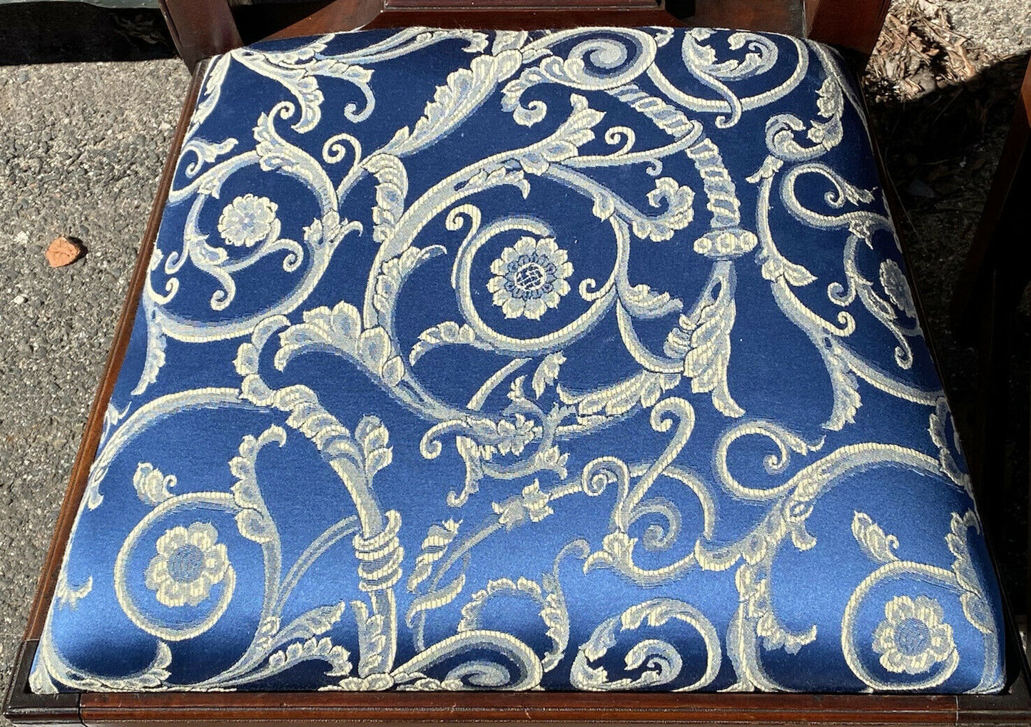 20TH C CHIPPENDALE ANTIQUE STYLE SET OF 8 CHERRY DINING CHAIRS