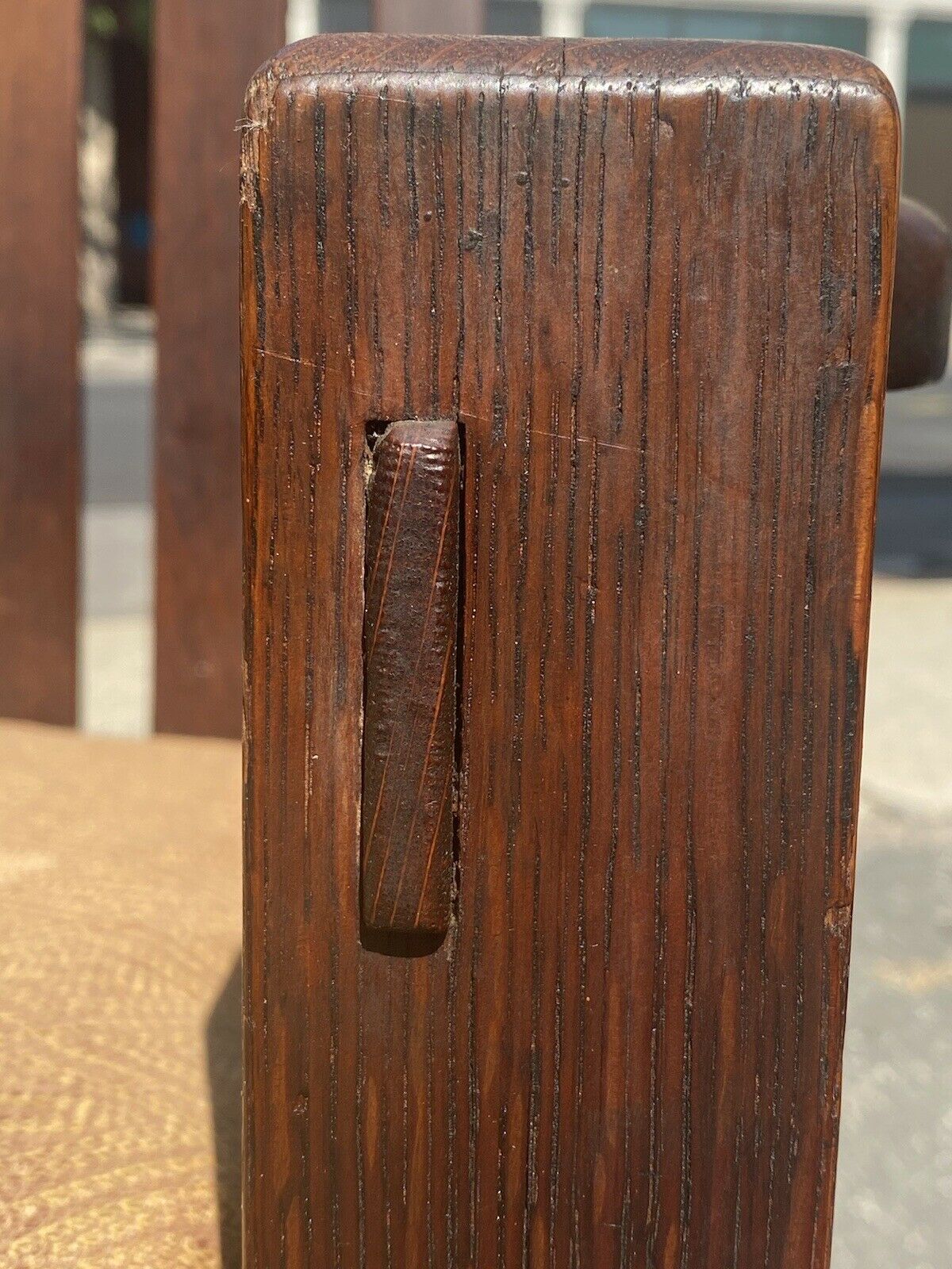 20TH C ANTIQUE ARTS & CRAFTS HARDEN TIGER OAK SLATTED ARM CHAIR