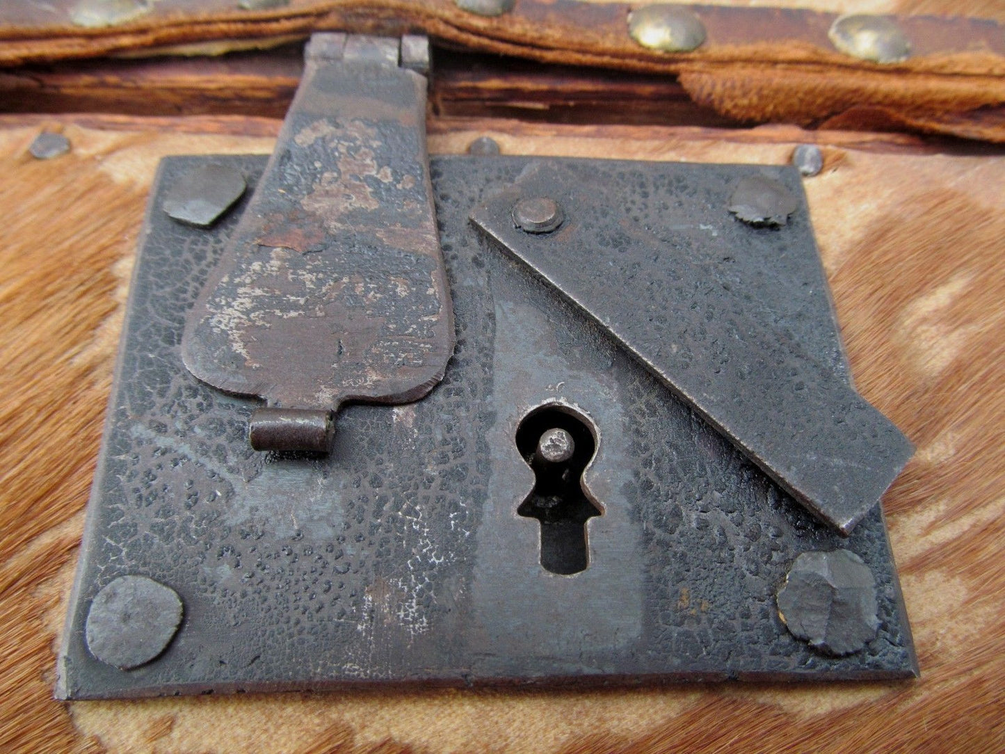 EARLY 19TH CENTURY COW HYDE COVERED STAGE COACH BOX-MAKER SIGNED PROVIDENCE R.I.