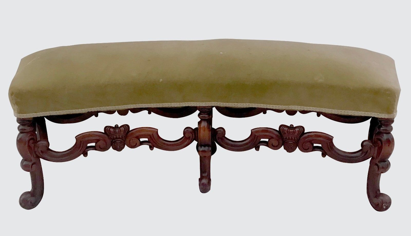 UNIQUE WILLIAM & MARY STYLED LARGE END OF BED BENCH WITH HEART & CROWN STRETCHER