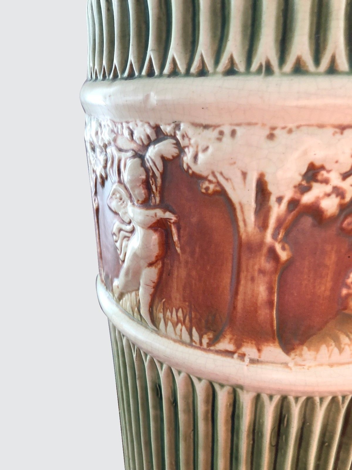 ARTS & CRAFTS ROSEVILLE DONATELLO PATTERN JARDINIERE ON STAND SET