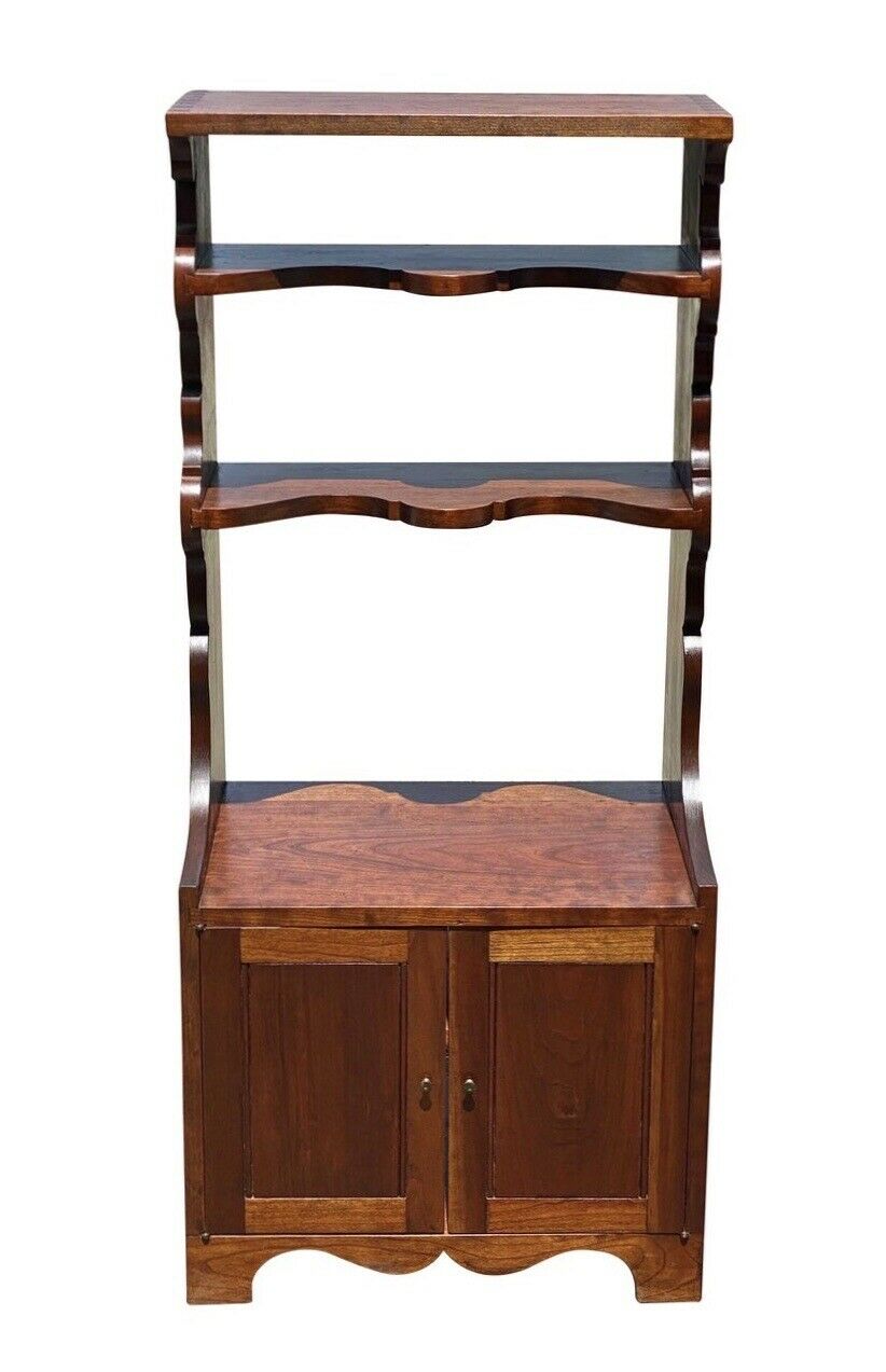 20TH C QUEEN ANNE ANTIQUE STYLE CHERRY CABINET / CUPBOARD