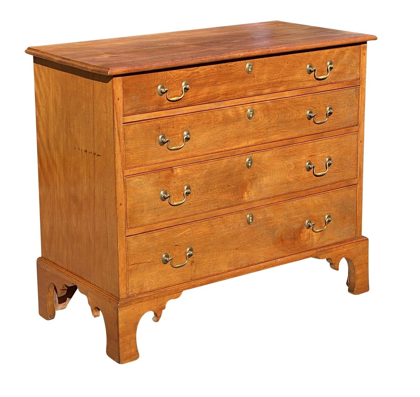 18th C Antique New Hampshire Chippendale Flame Birch Chest of Drawers / Dresser