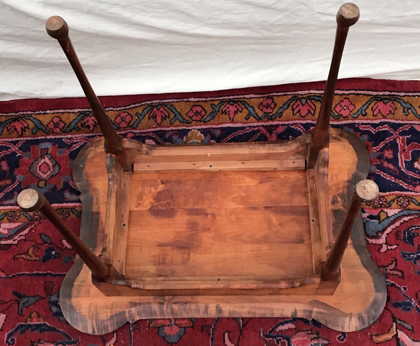SOLID TIGER MAPLE QUEEN ANNE STYLED PORRINGER TOPPED TEA TABLE