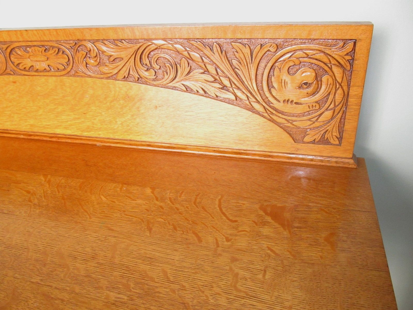 FINELY CARVED VICTORIAN QUARTERED OAK SIDEBOARD-PROFESSIONALLY REFINISHED-A1