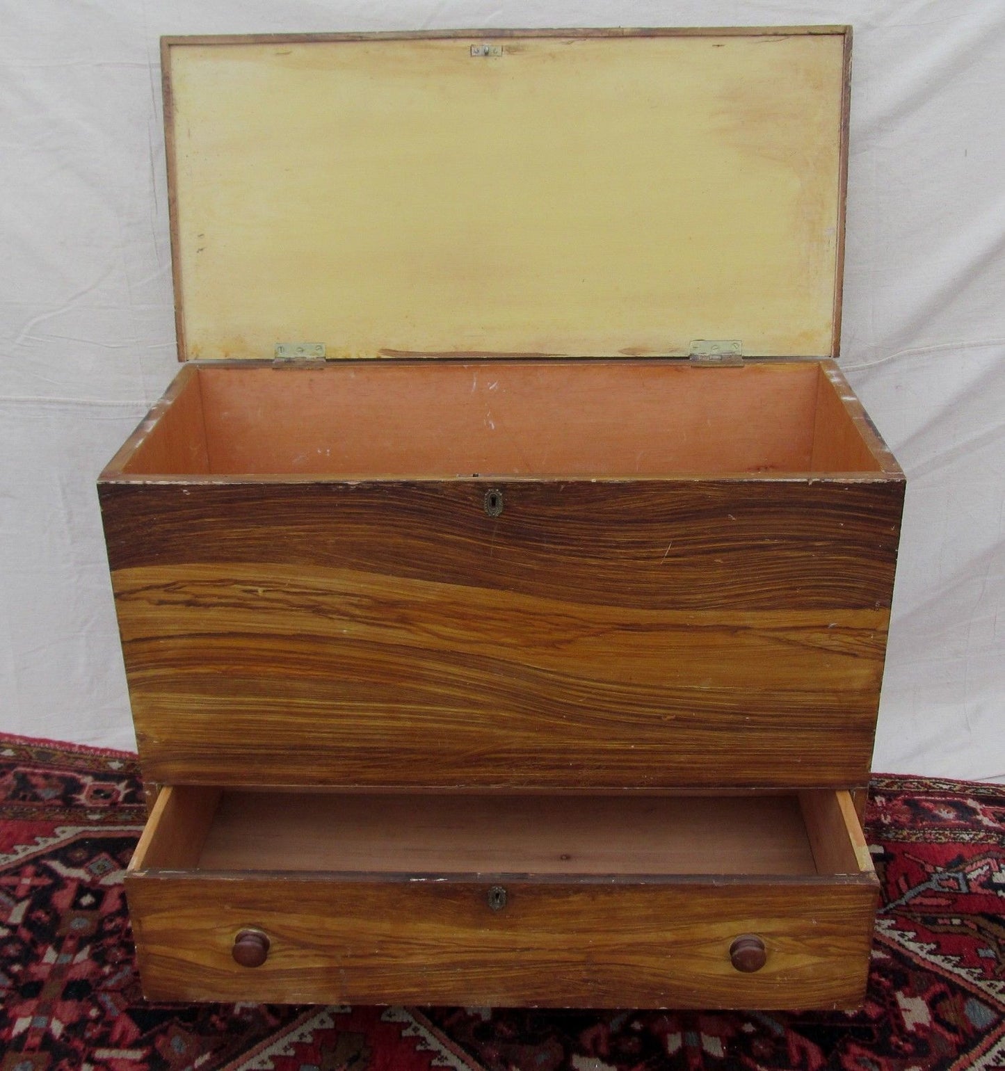 EARLY 19TH CENTURY HEPPLEWHITE GRAIN PAINTED BLANKET BOX-STATE OF MAINE
