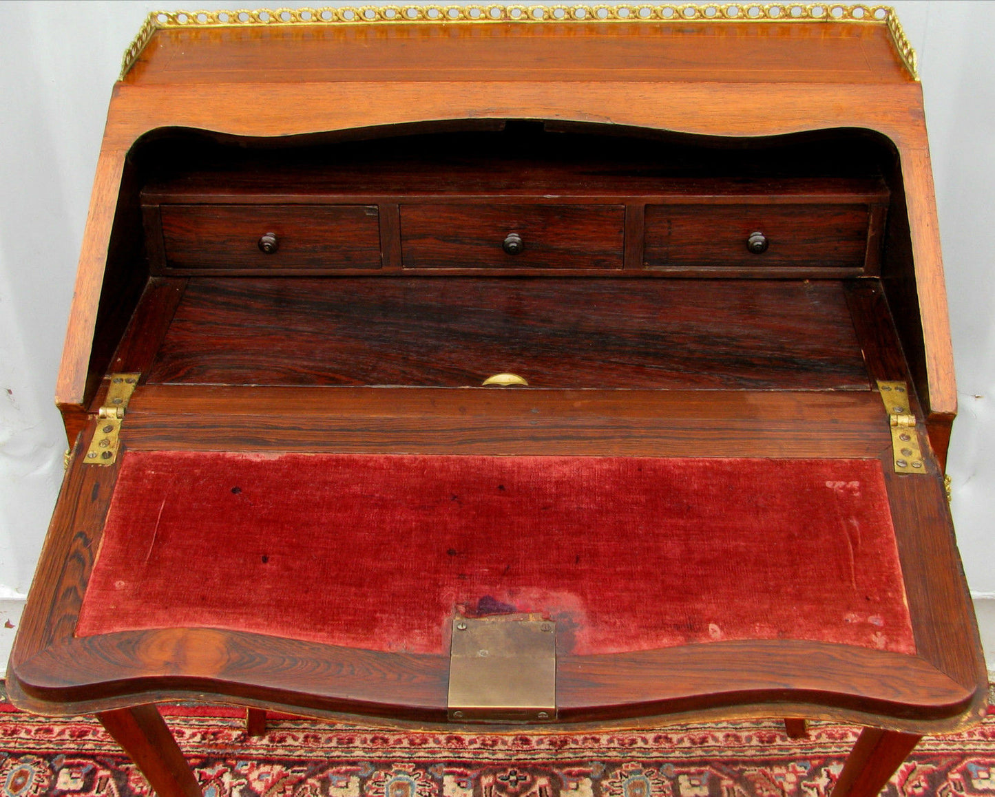 19th CENTURY FRENCH LOUIS XV MARQUETRY INLAID LADIES' DESK W/ORMALU DORE MOUNTS!