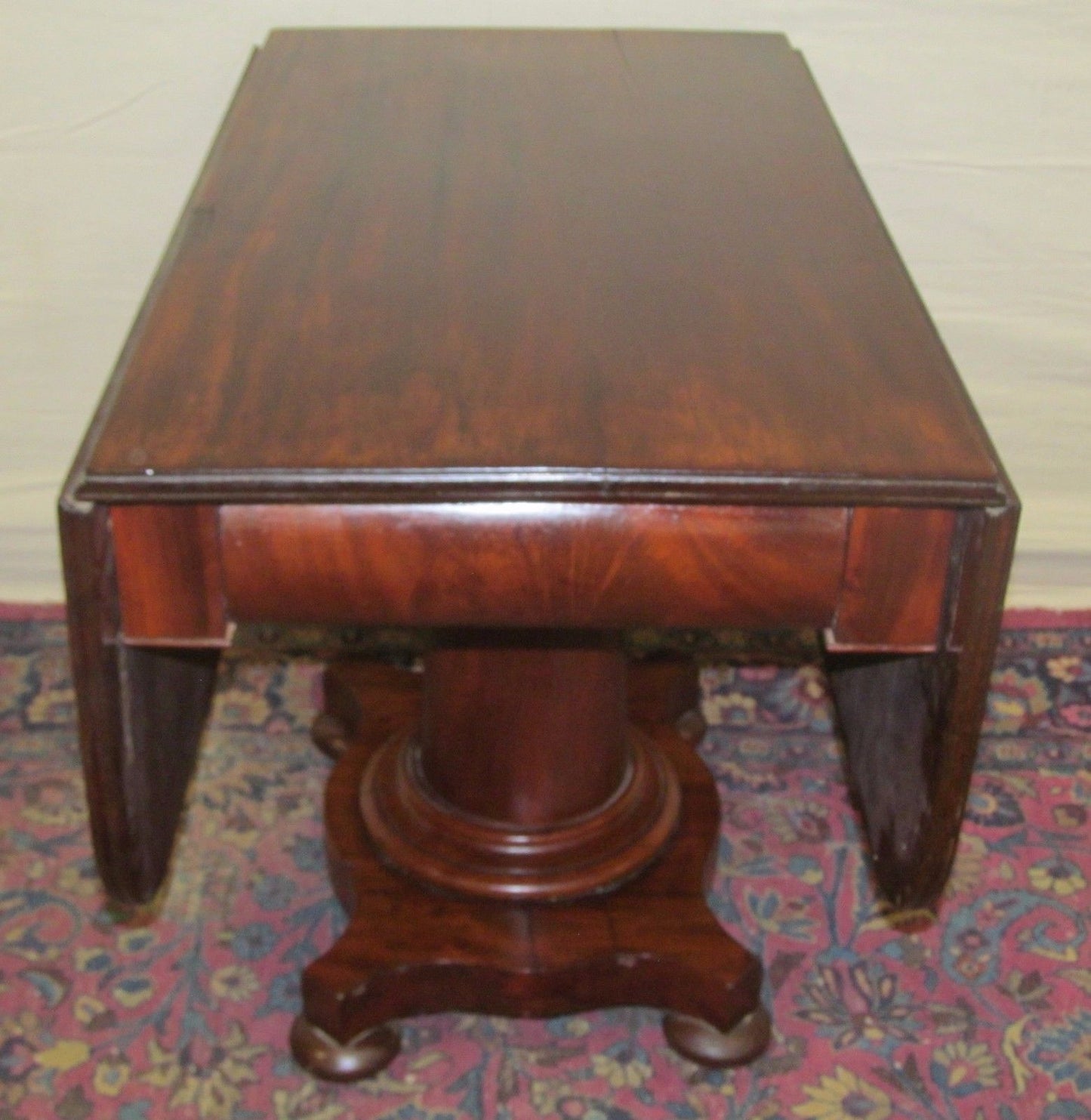 CIRCA 1830'S CLASSICAL EMPIRE BOSTON MAHOGANY BREAKFAST TABLE