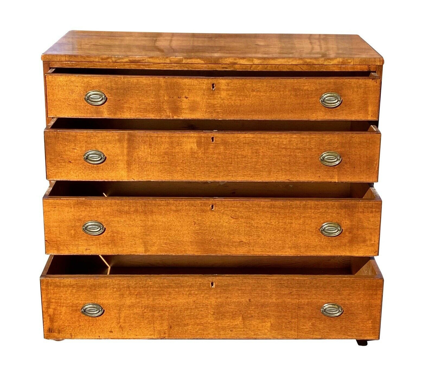 19th C Antique Southern Walnut Hepplewhite Chest Of Drawers / Dresser