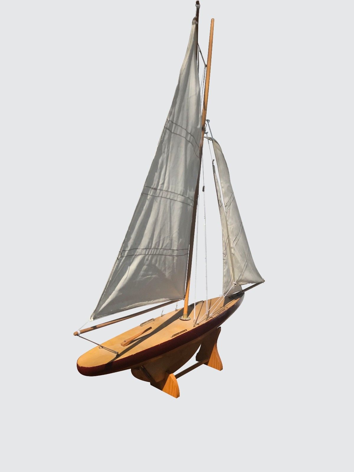 VINTAGE MODEL POND BOAT SLOOP SAILING BOAT