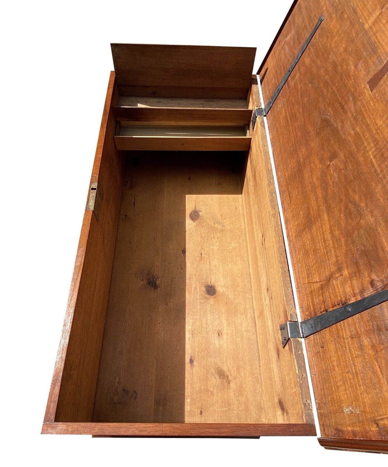 Late 18th Century Queen Anne Walnut Pennsylvania Blanket Chest With Two Drawers
