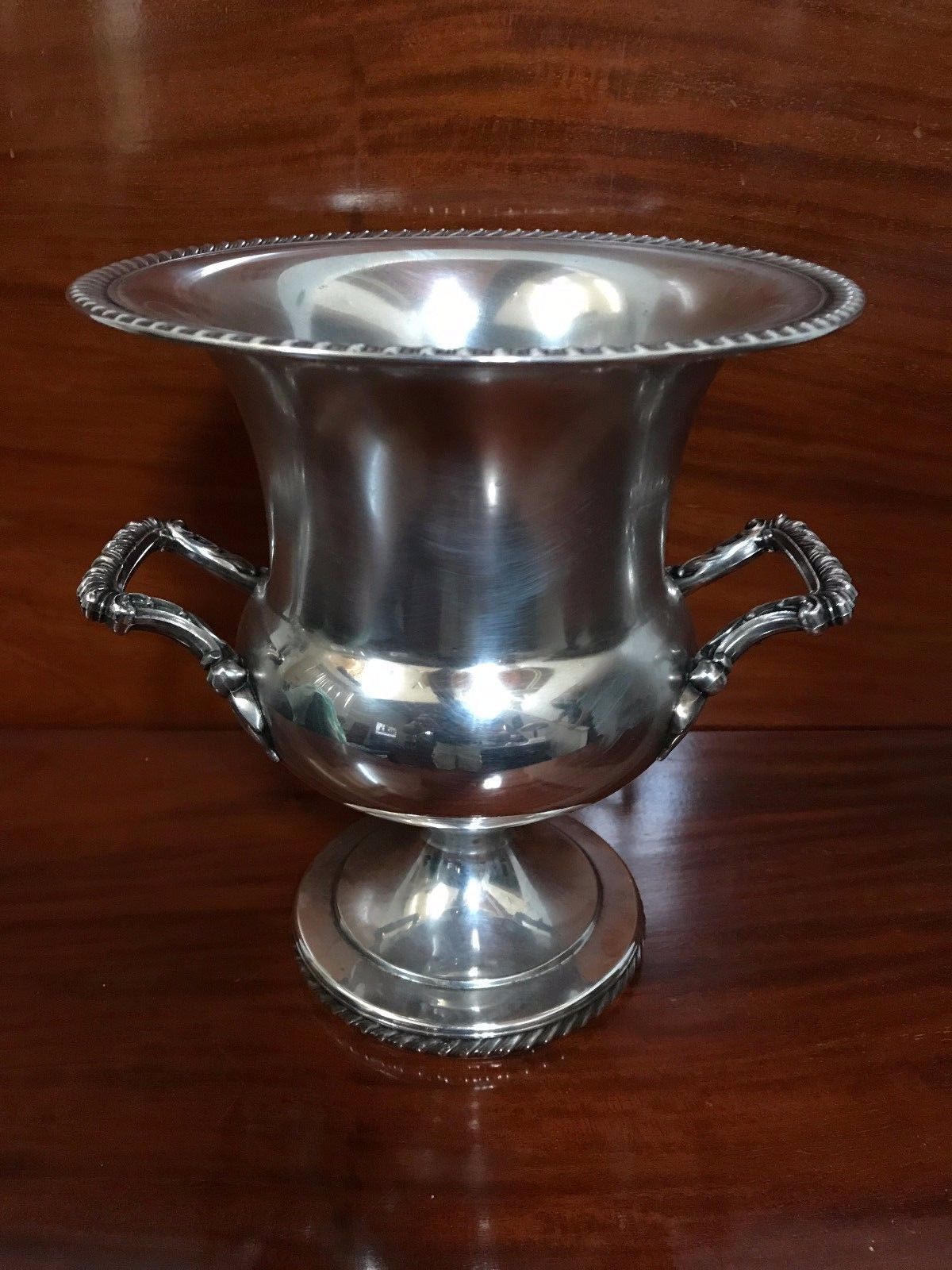 VINTAGE SILVER PLATE CHAMPAGNE-WINE ICE BUCKET