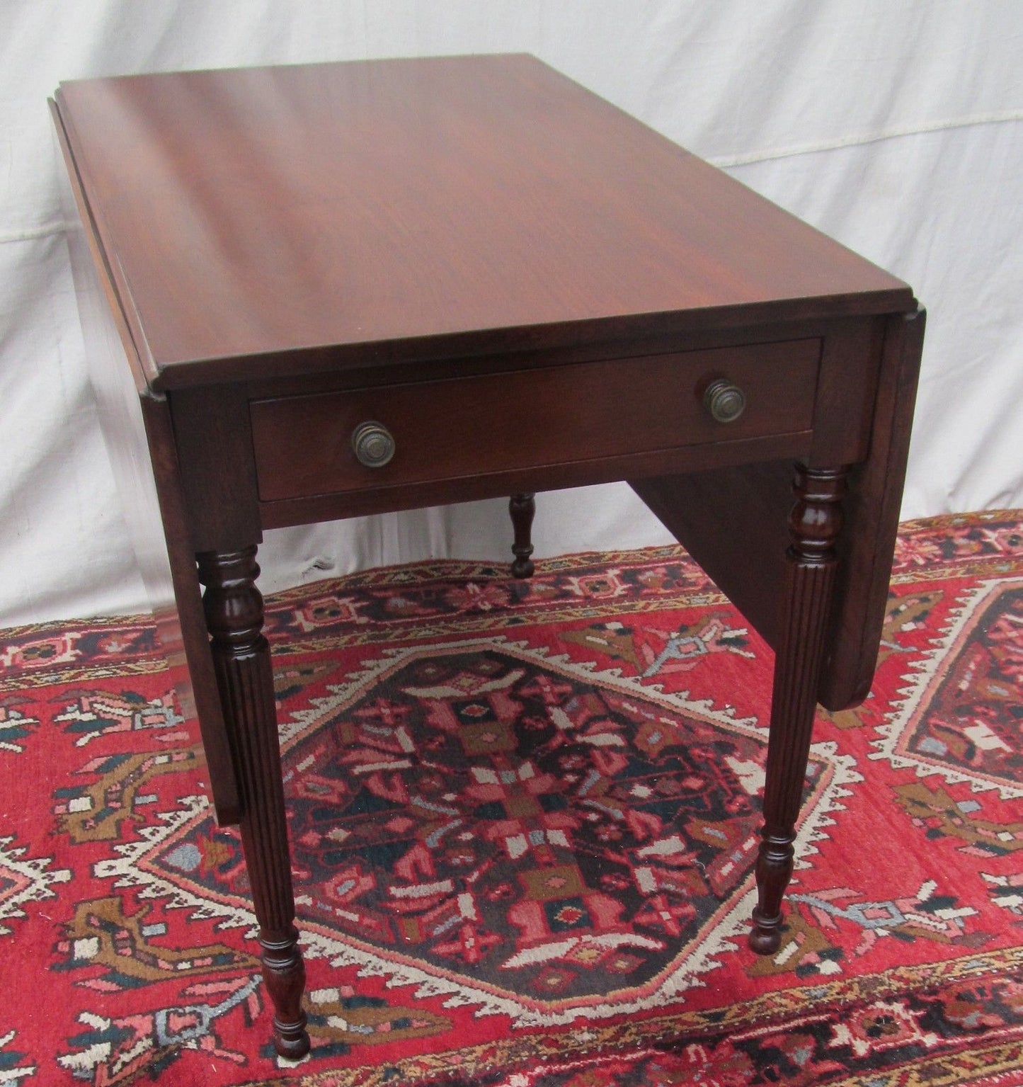 SHERATON PERIOD SOLID HONDURAN MAHOGANY BOSTON PEMBROKE TABLE