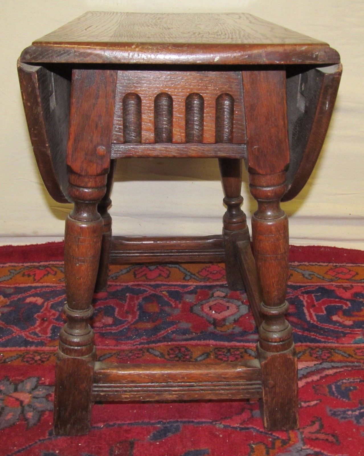 ANTIQUE KITTINGER WILLIAM & MARY STYLE OAK BUTTERFLY TABLE