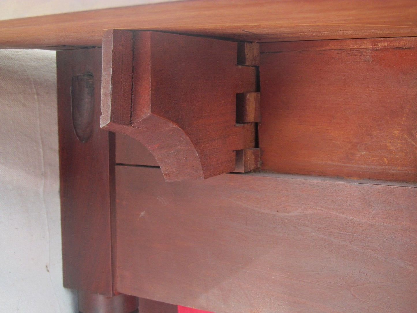CIRCA 1810'S MAHOGANY SALEM MASS WORK TABLE-WITH FABRIC BAG DRAWER!