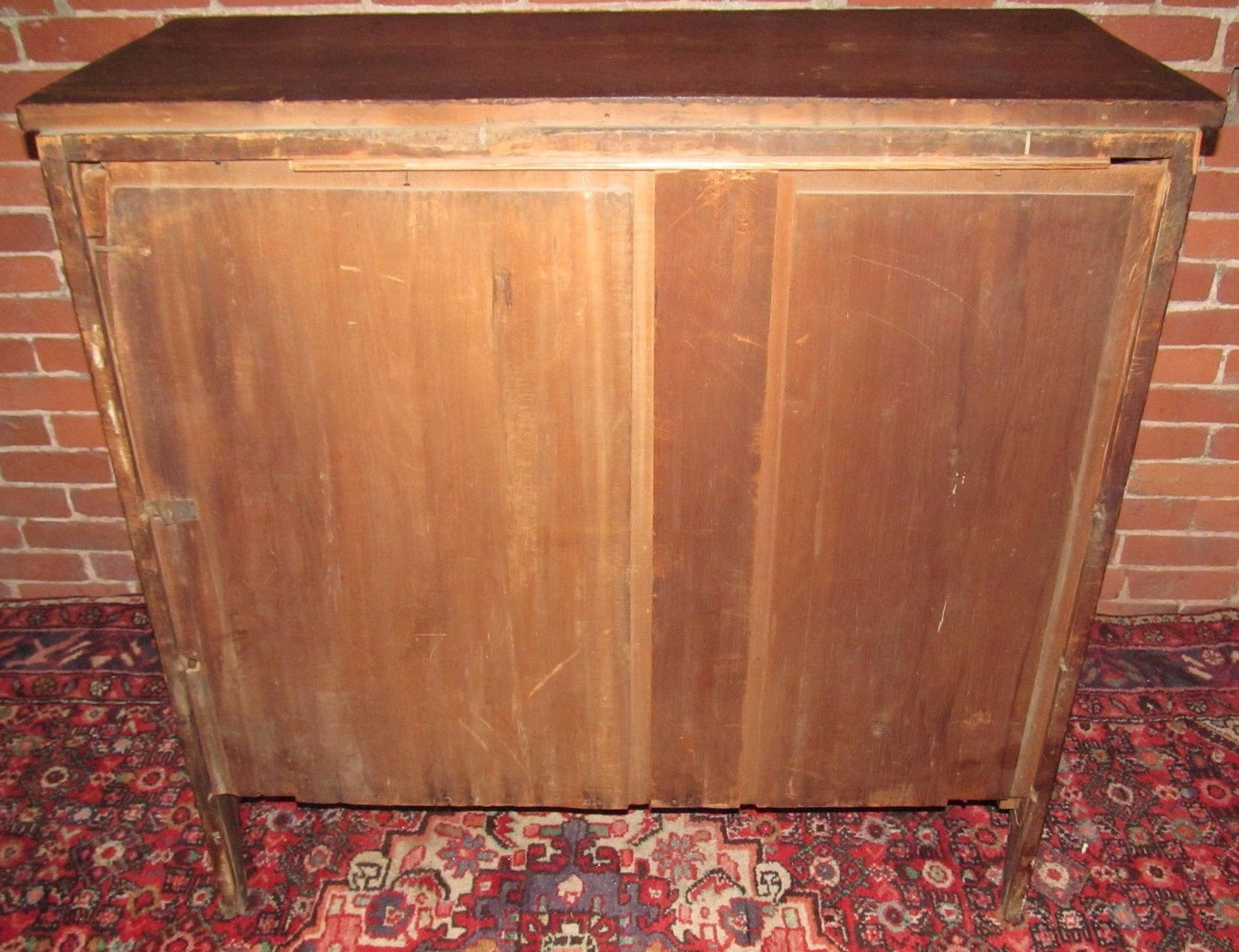 GRAIN PAINTED EARLY 19TH CENTURY PINE CHEST ON NICELY TURNED LEGS