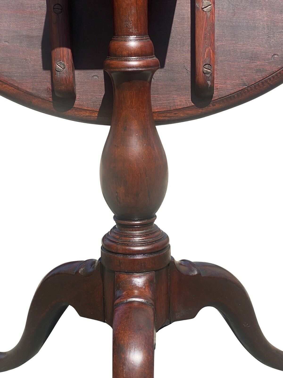 19th C Antique Queen Anne Style Mahogany Dish Top Tea Table - Philadelphia
