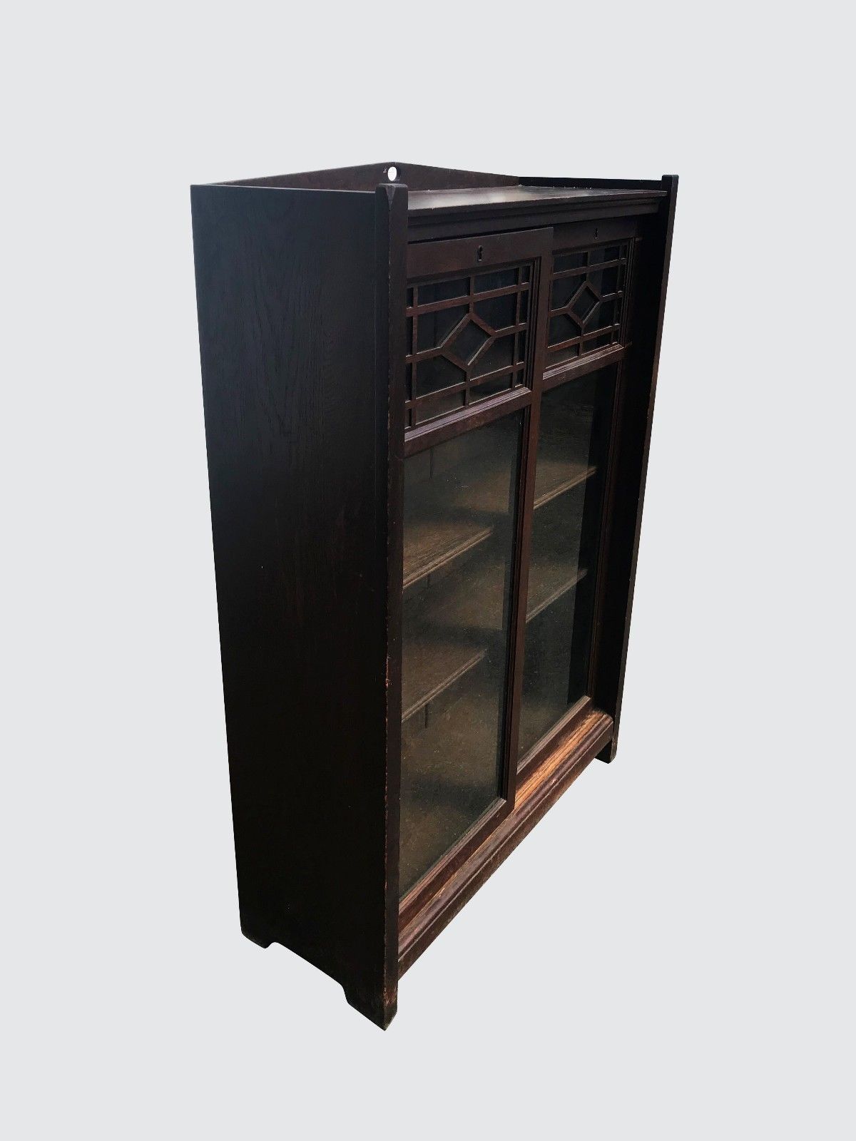 ANTIQUE ARTS & CRAFTS MISSION OAK SLIDING DOUBLE GLASS BOOKCASE W/ TENONED POST