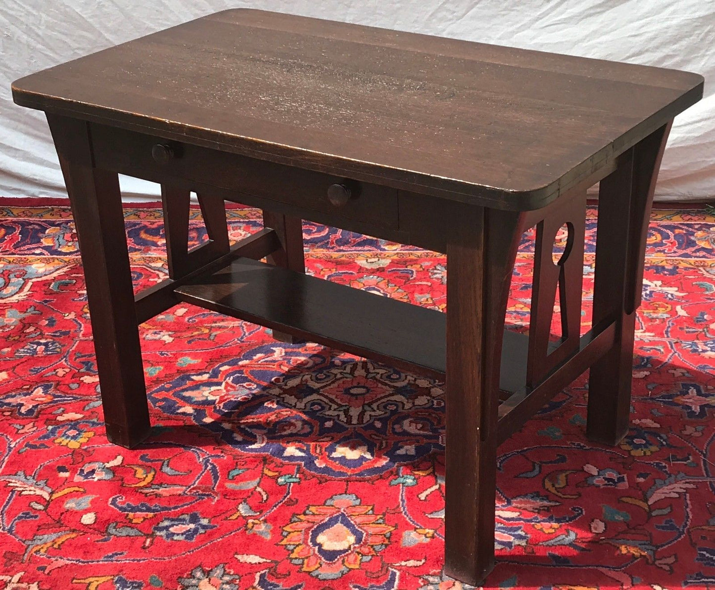 ANTIQUE ARTS & CRAFTS MISSION OAK DESK WITH KEY HOLE SIDES AND FUMED FINISH
