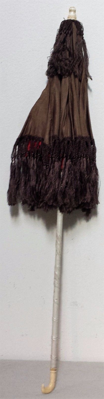 ANTIQUE VICTORIAN DOLLS PARASOL WITH SILK SHADE - WONDERFUL CARVING WORK