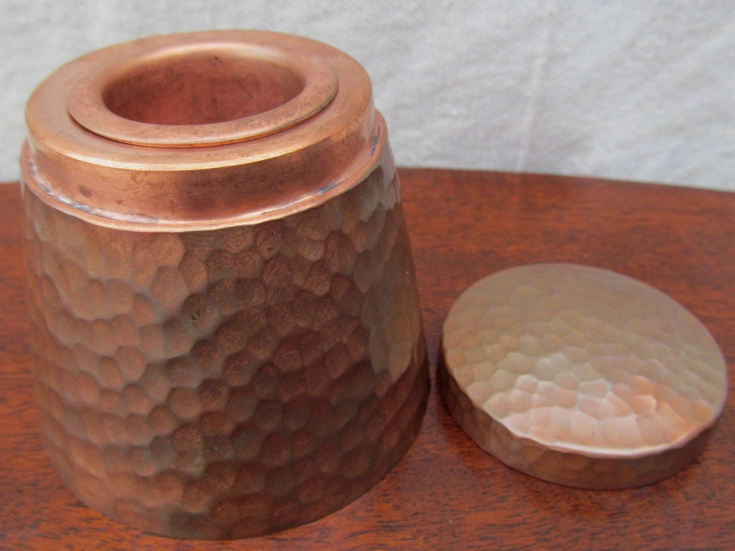 CRAFTSMAN STUDIOS COPPER ARTS & CRAFTS INKWELL-RARE SPECIMEN-HAND HAMMERED-BEST