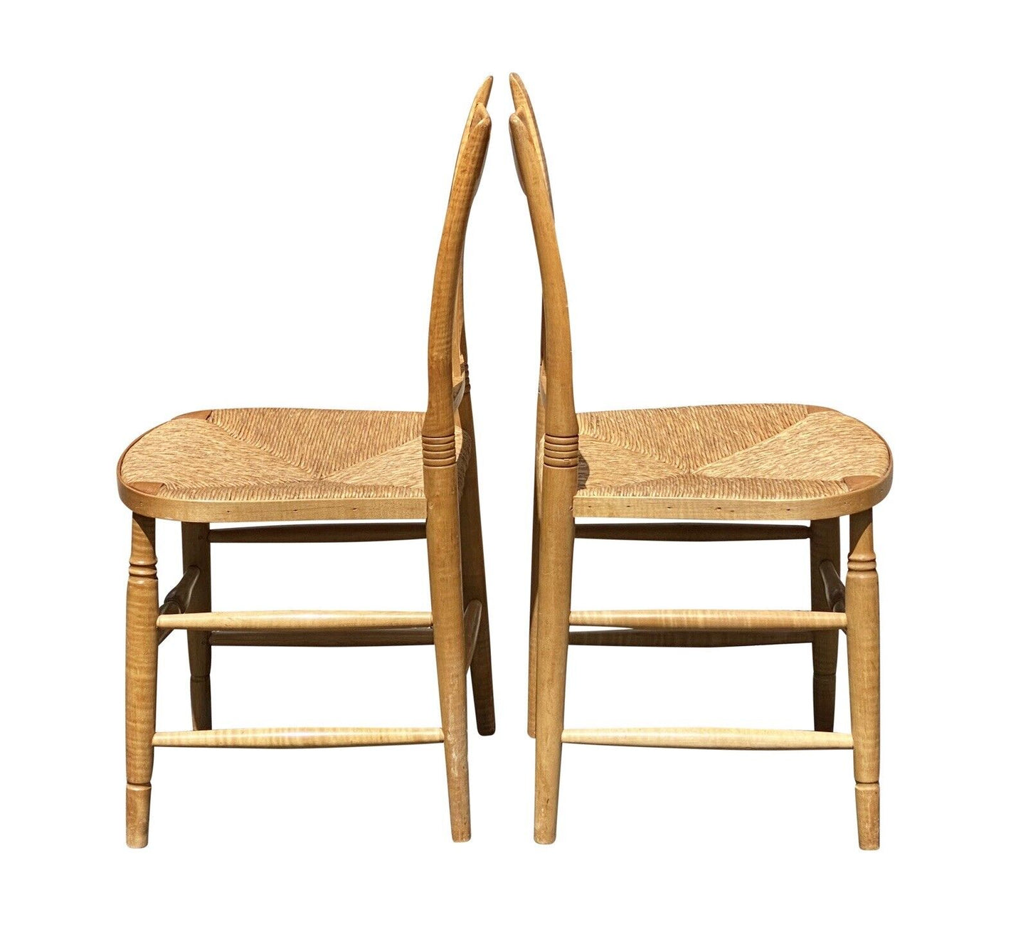 Set of Eight Federal Style Tiger Maple Country Windsor Thumb Back Dining Chairs