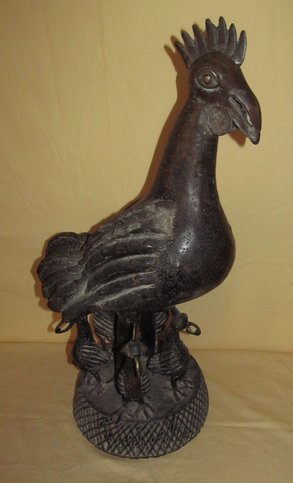 BENIN AFRICAN MIXED METAL STATUE DEPICTING ROOSTER WITH 5 CHICKS