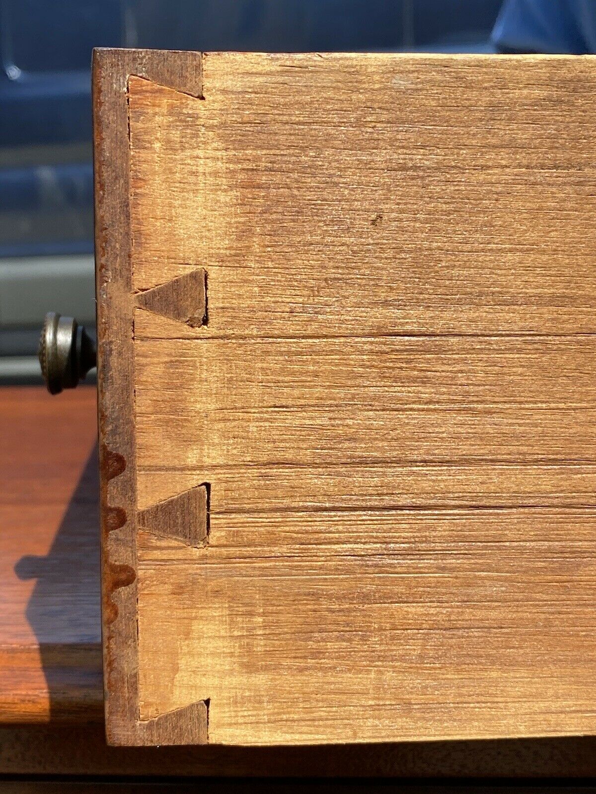 19th Century Antique Pair of Mahogany Bachelors Chests / Nightstands