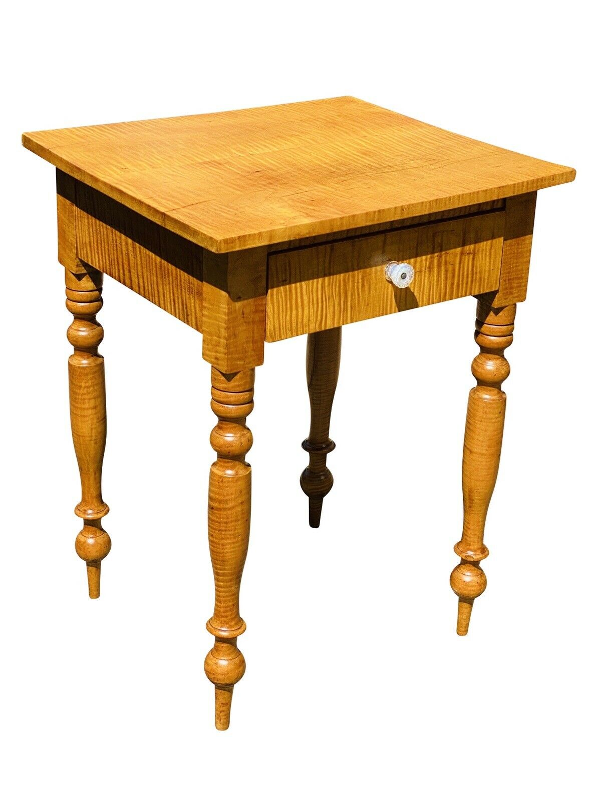 19TH C ANTIQUE AMERICAN TIGER MAPLE SHERATON WORK TABLE / NIGHT STAND
